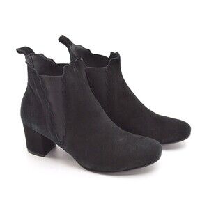 Anthropologie KMB Scallop Bootie 38 / 8 Black Suede Heel Shoes New in Box